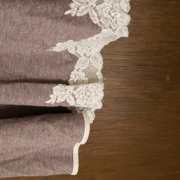 JNY brown heather XL long sleeve tee, lace bottom - Picture 3 of 6